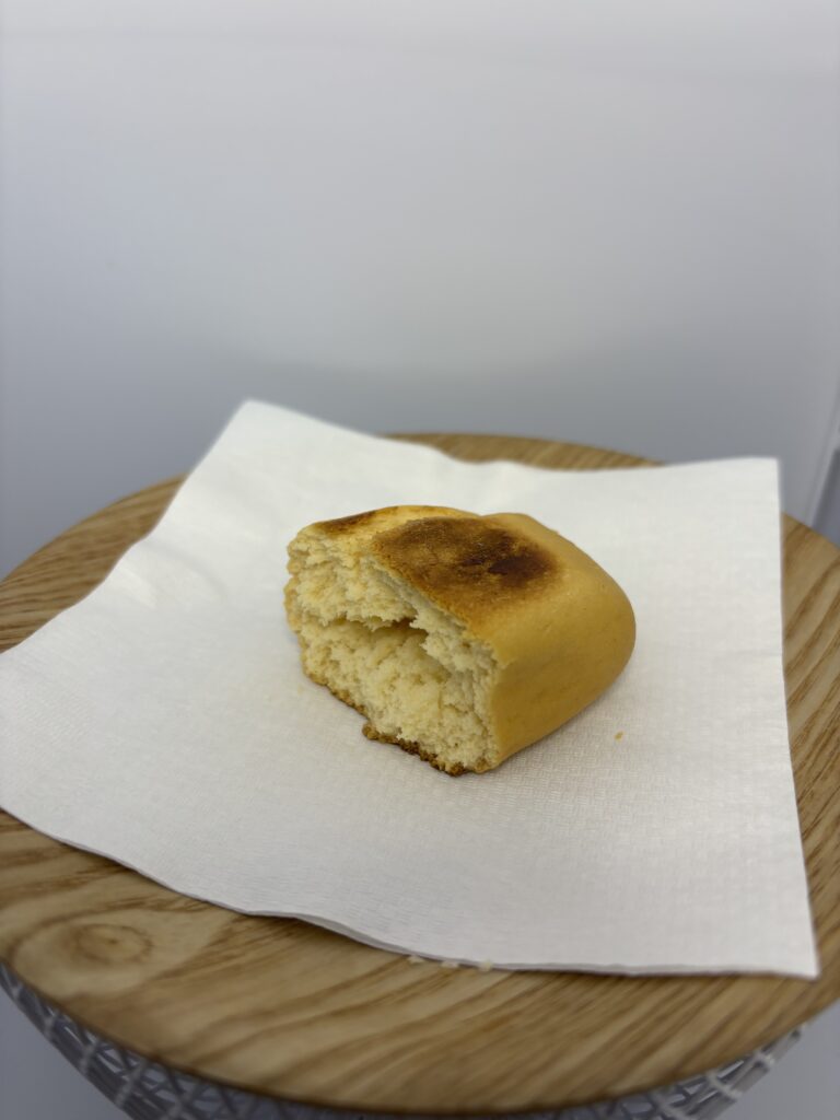 7年保存レトルト米粉パン プレーン味 ホットサンドメーカー+カセットコンロで焼きました