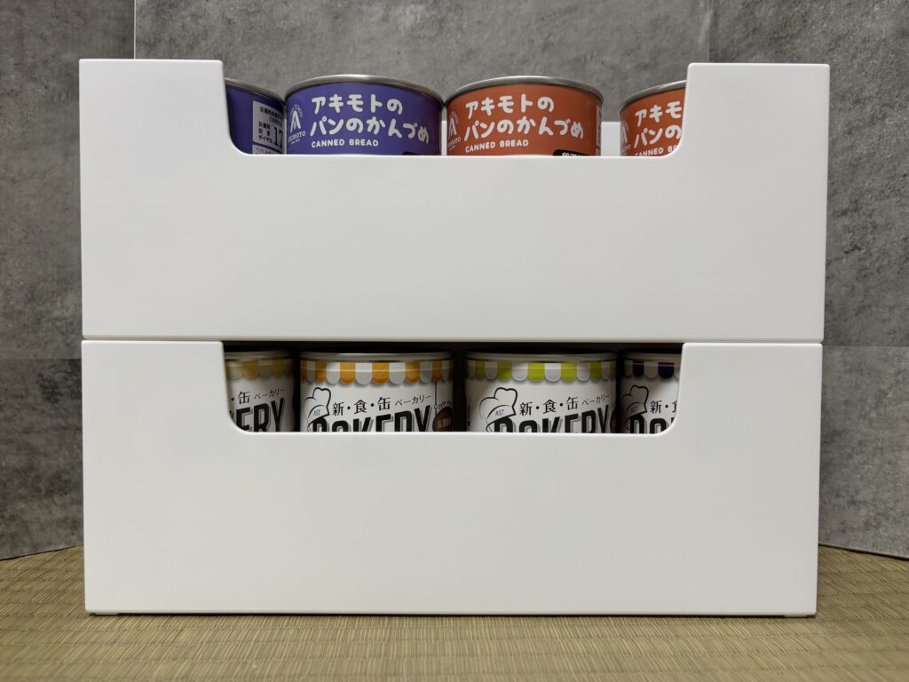 DAISO ファイルボックス 積み重ねた図
