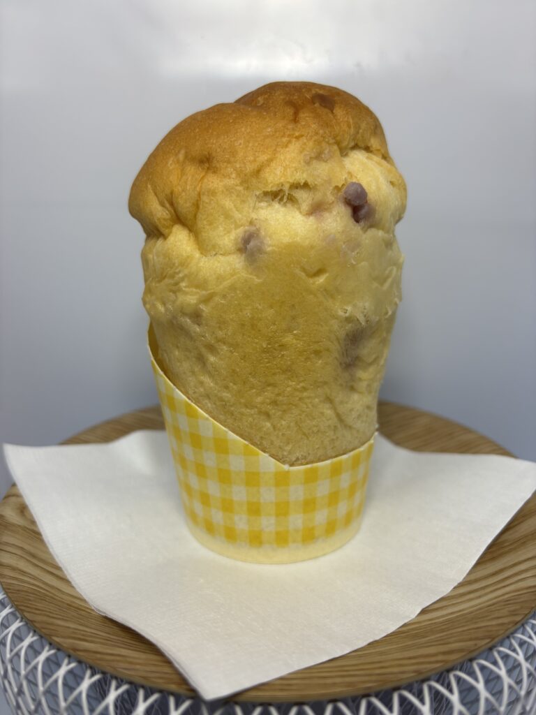 紙コップパン ストロベリー 中身2 紙コップを切り取った状態