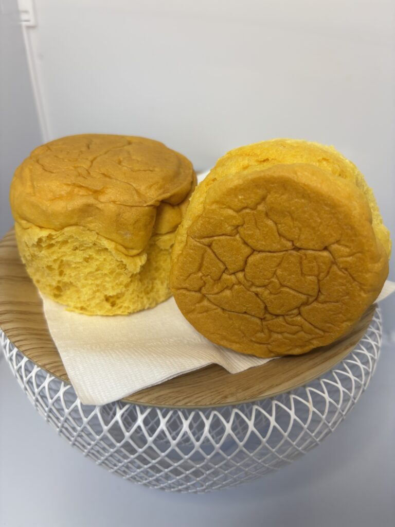 おからパン缶　マンゴー　中身　紙カップを外したところ