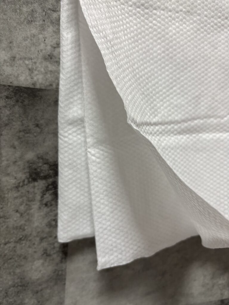 DAISO 不織布コンパクトバスタオル 拡大