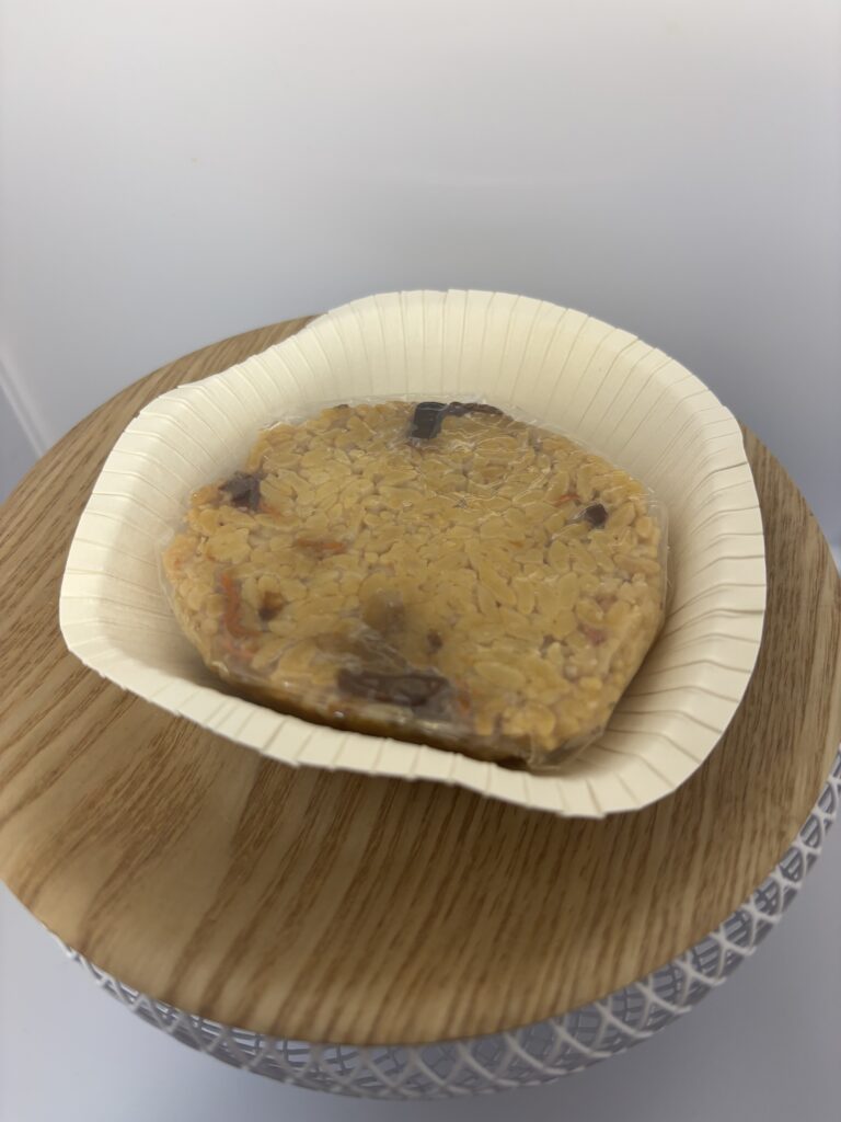 もっちりつや炊きおにぎり 五目　中身　トレー付き