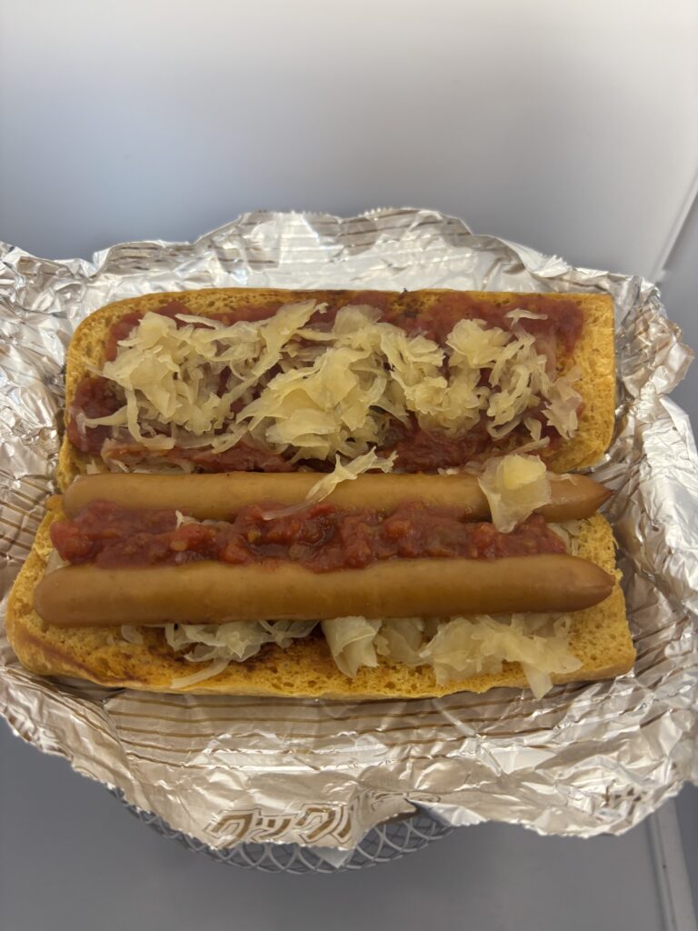 ザワークラウトサルサドッグ　中身