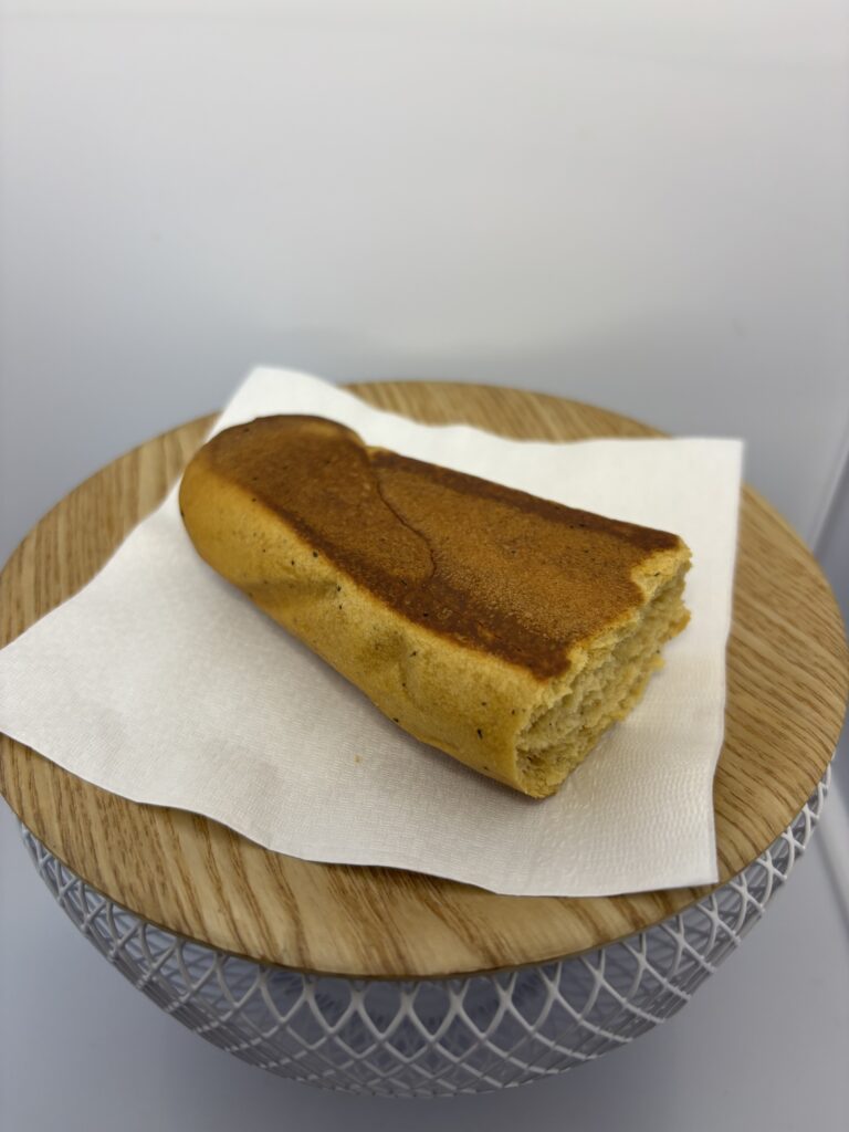 LLF（ロングライフフーズ） しっとりコッペパン 紅茶味　ホットサンドメーカー+カセットコンロで加熱1