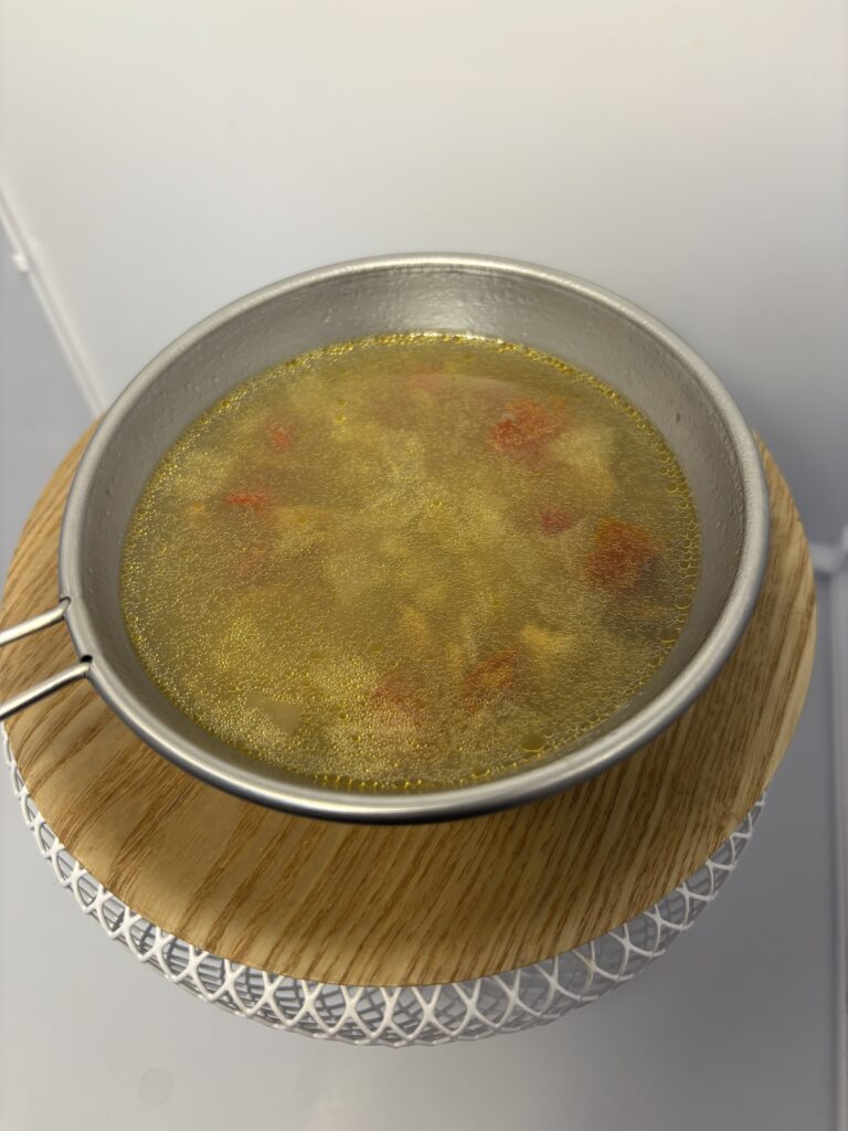 KAGOME 野菜たっぷりきのこのスープ　加熱　中身を出したところ