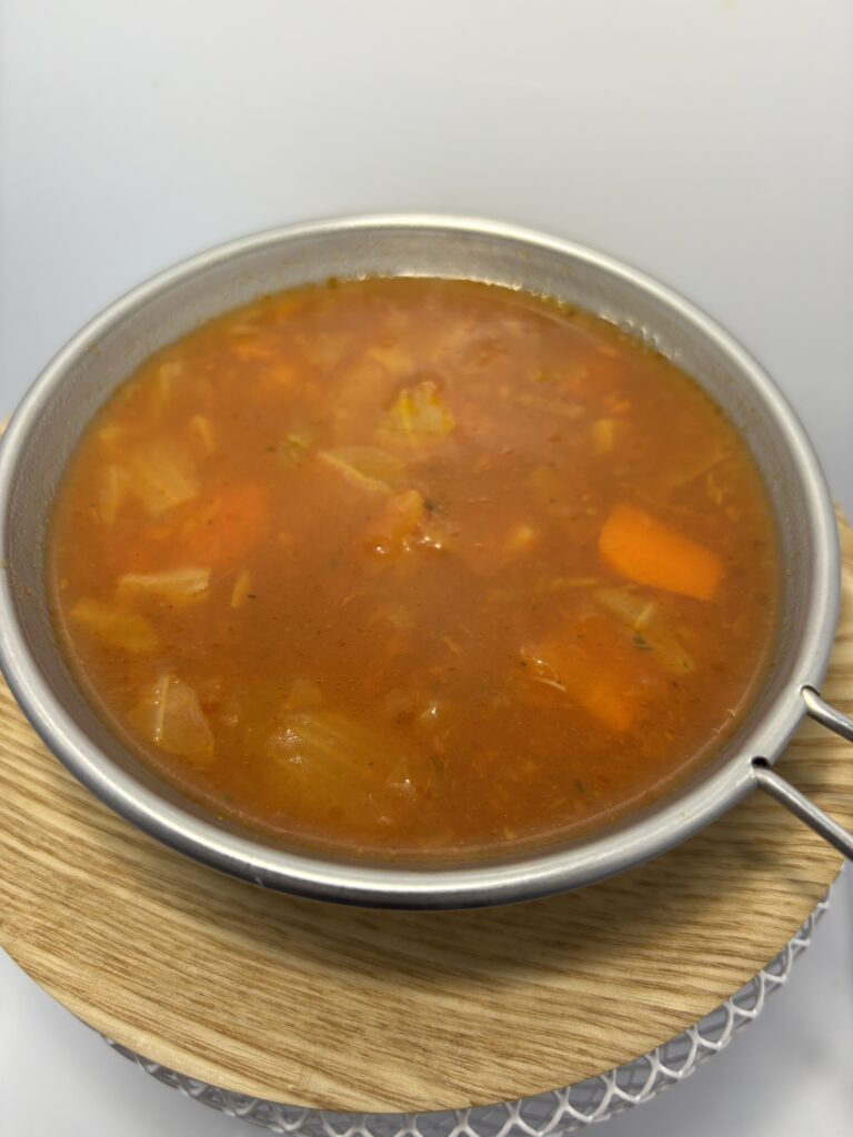 無印良品 1/3日分の野菜を使った トマトスープ 加熱 中身を出したところ