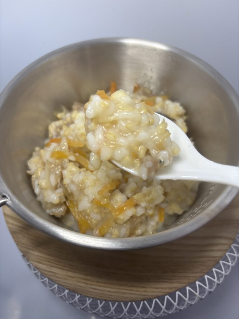 HOZONHOZON おいしいごはん 和風ちりめんごはん　加熱　中身を出したところ　拡大