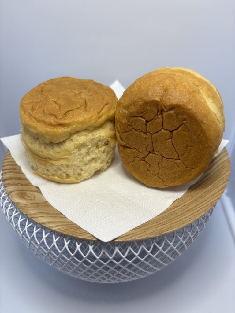 おからパン缶 オレンジ　中身　カップを外した図